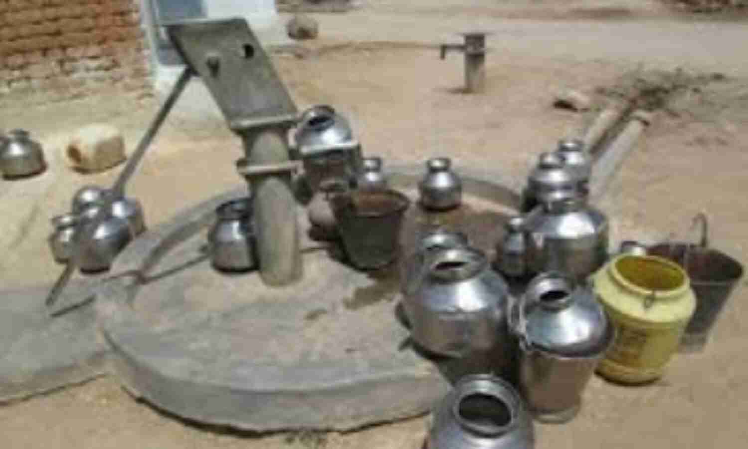 पचास गांवों में पानी की किल्लत से सूखे कंठ