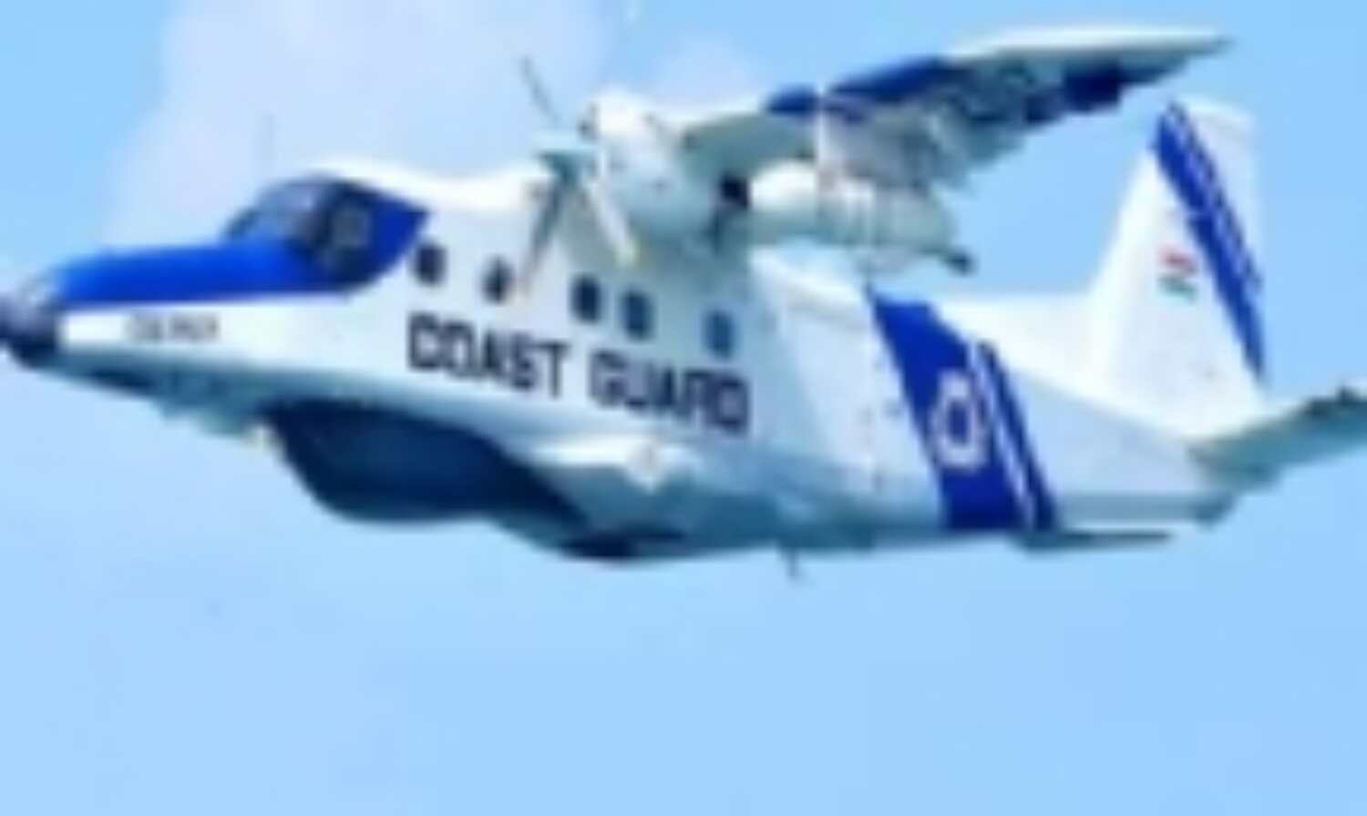 नौसैनिक सर्वेक्षण पोत को मिले लापता डॉर्नियर विमान के सिग्नल नौसैनिक सर्वेक्षण पोत को मिले लापता डॉर्नियर विमान के सिग्नल