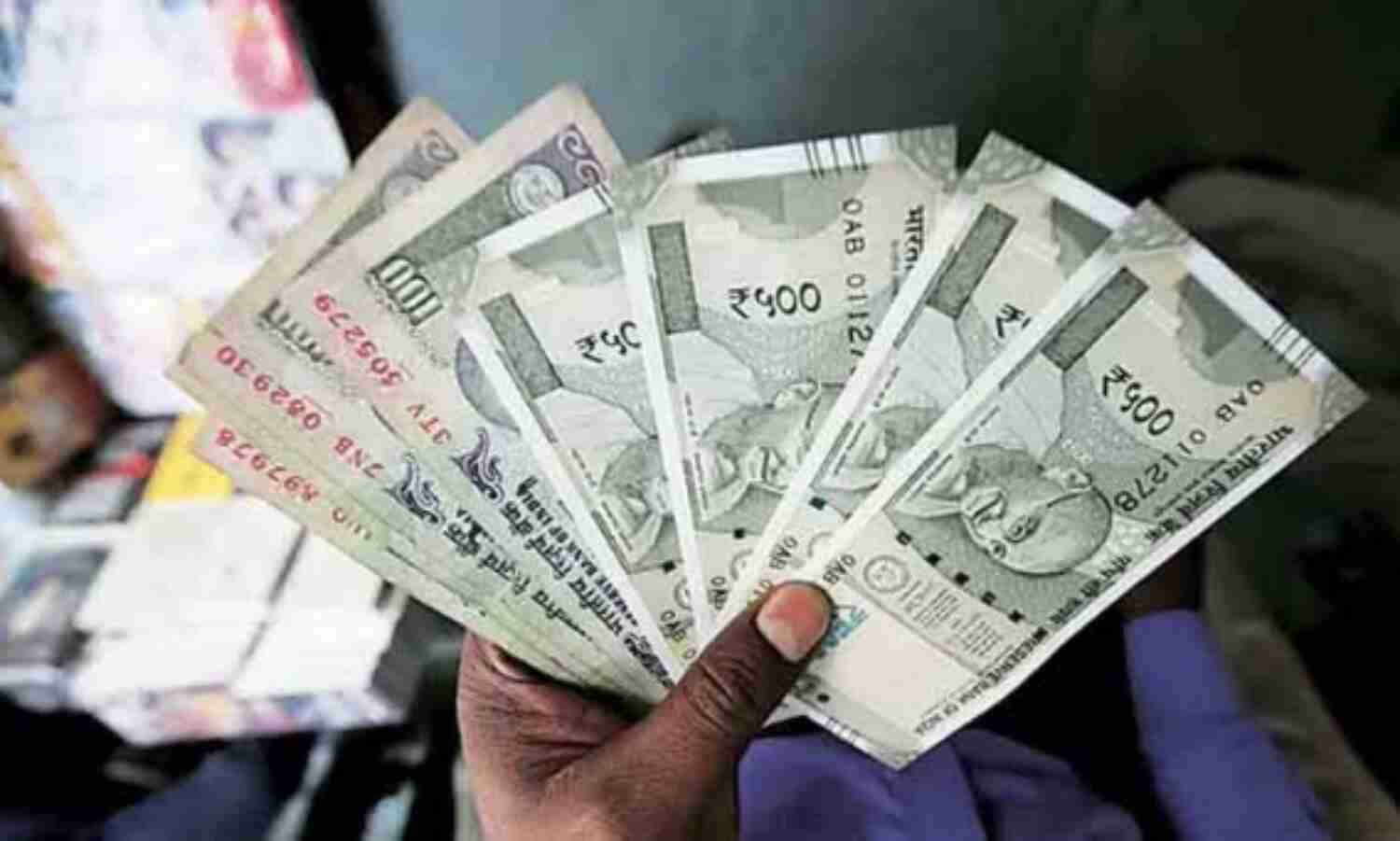 नोटबंदी: पचास दिन में आए ढाई हजार करोड़ नोटबंदी: पचास दिन में आए ढाई हजार करोड़