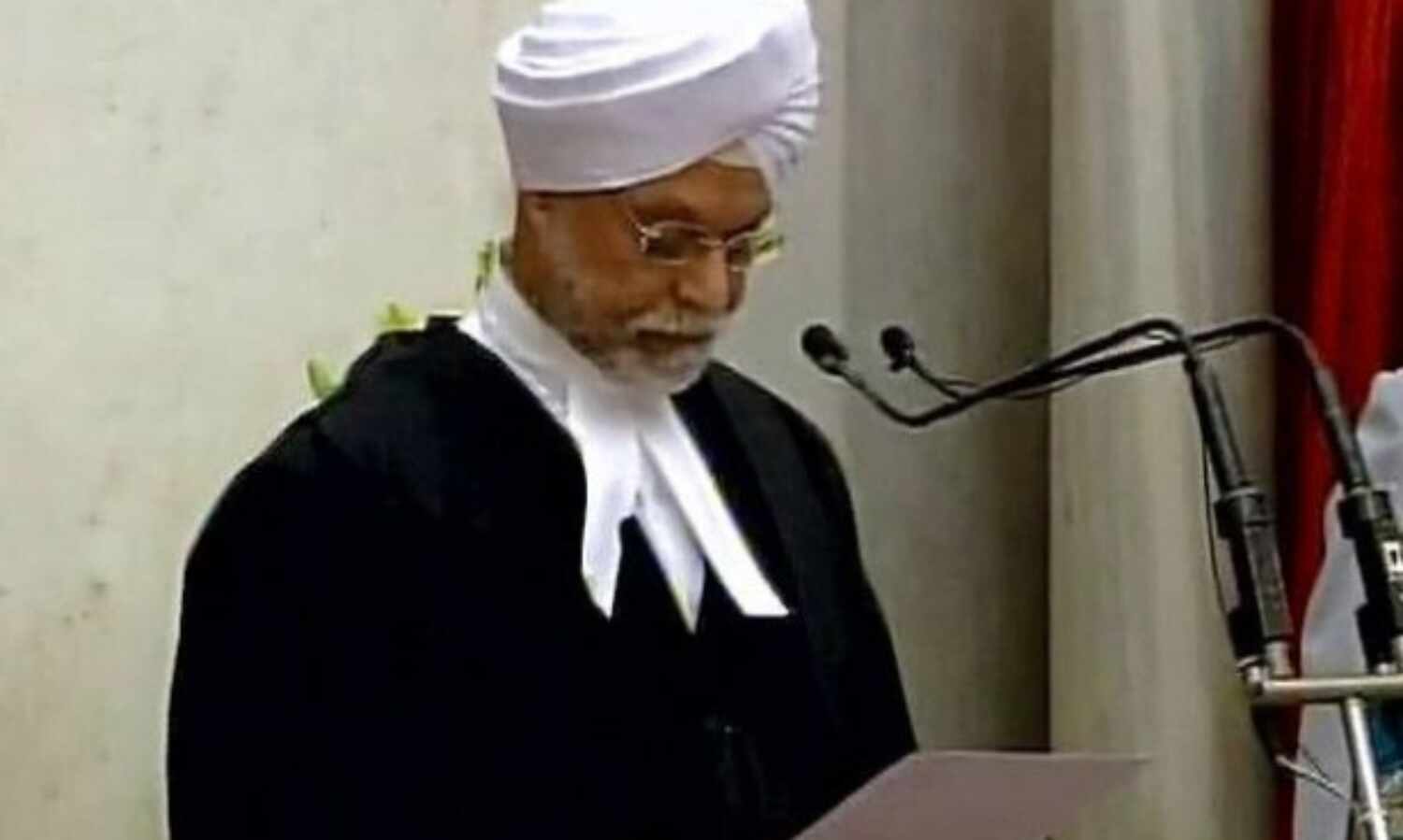 न्यायमूर्ति जे एस खेहर बने भारत के 44वें चीफ जस्टिस न्यायमूर्ति जे एस खेहर बने भारत के 44वें चीफ जस्टिस