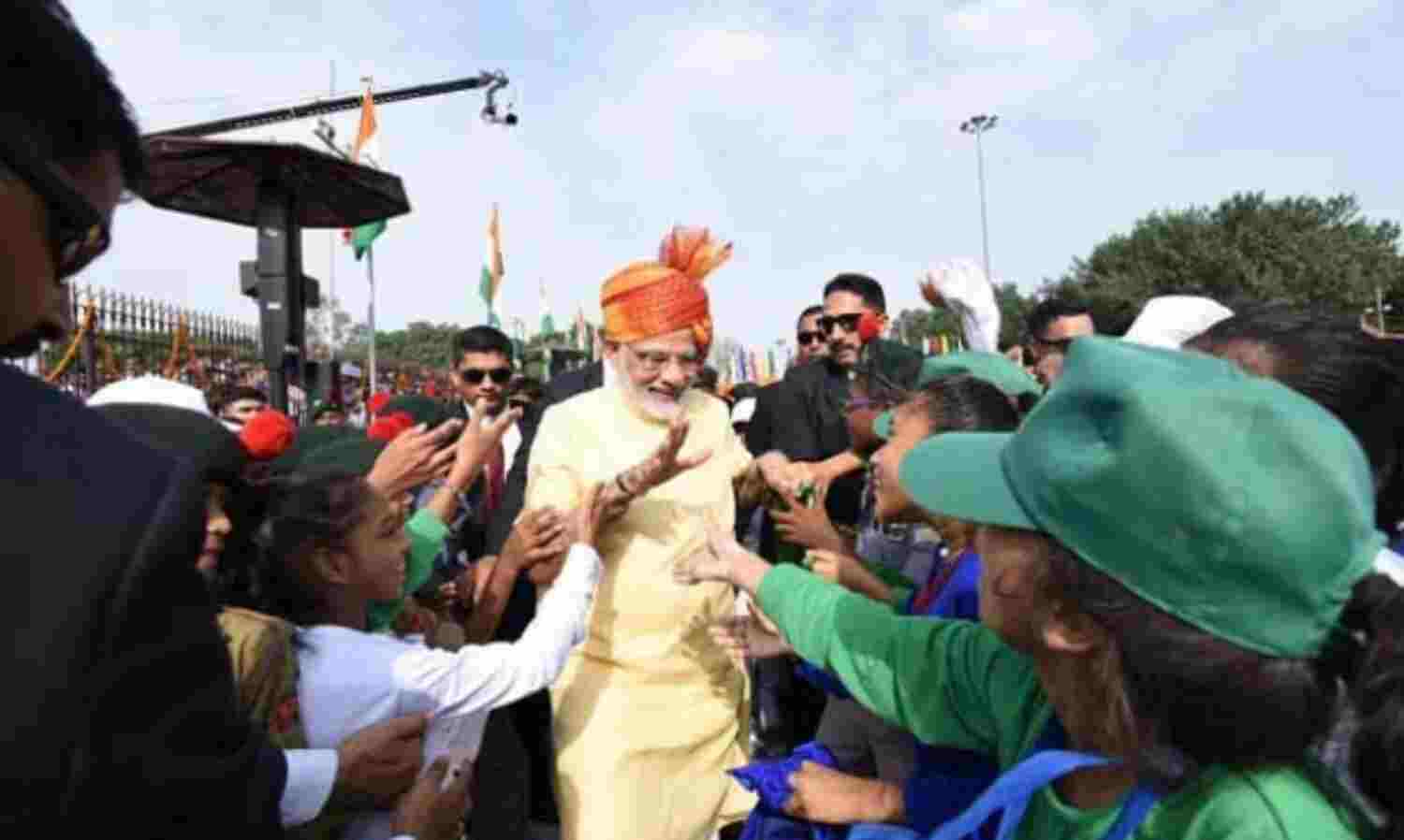 धर्म और आस्था के नाम पर हिंसा बर्दाश्त नहीं, जारी रहेगी भ्रष्टाचार के खिलाफ लड़ाई : प्रधानमंत्री मोदी धर्म और आस्था के नाम पर हिंसा बर्दाश्त नहीं, जारी रहेगी भ्रष्टाचार के खिलाफ लड़ाई : प्रधानमंत्री मोदी