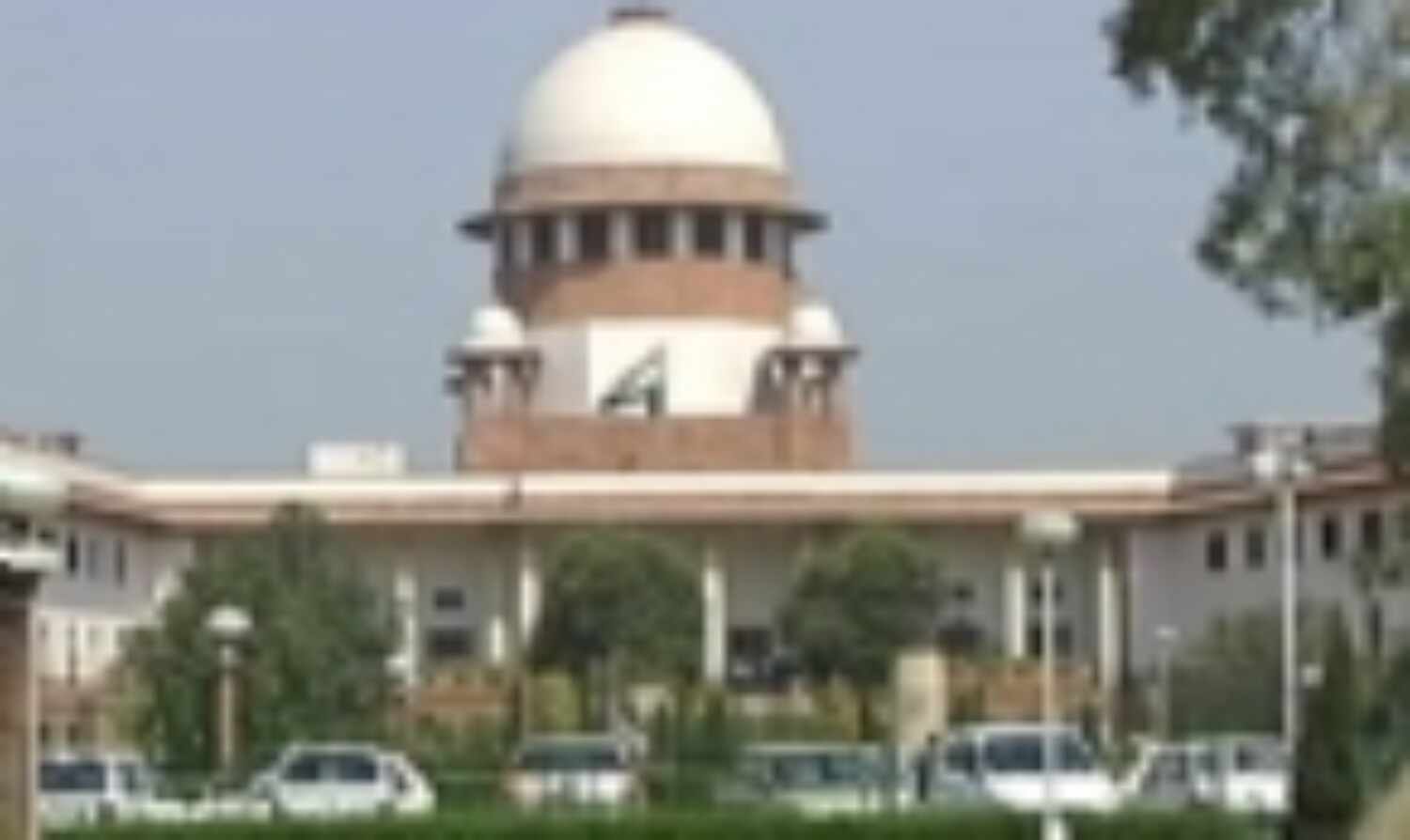 दागी मंत्रियों पर खुद फैसला लें प्रधानमंत्री: उच्चतम न्यायालय दागी मंत्रियों पर खुद फैसला लें प्रधानमंत्री: उच्चतम न्यायालय