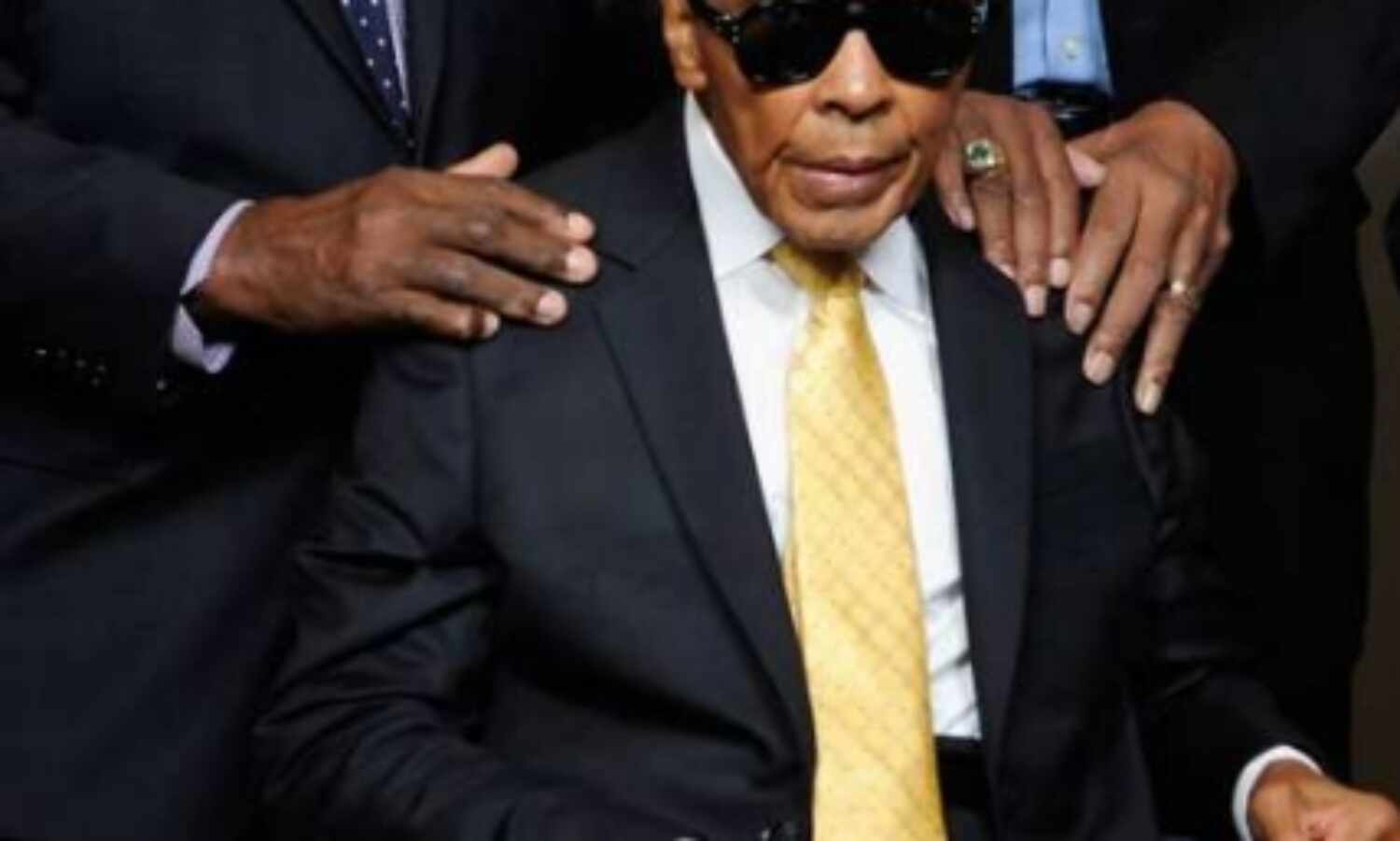 दुनिया के दिग्गज बॉक्सर मोहम्मद अली का निधन