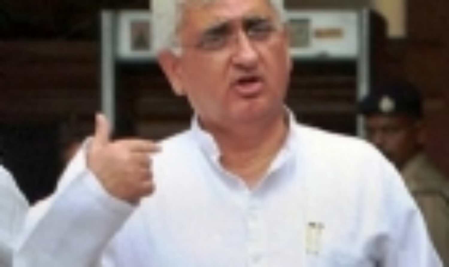 तीसरे मोर्चे को समर्थन दे सकती है कांग्रेसः खुर्शीद तीसरे मोर्चे को समर्थन दे सकती है कांग्रेसः खुर्शीद