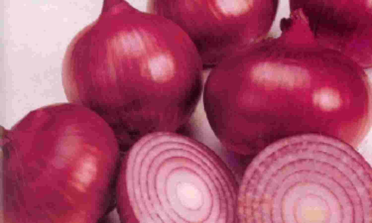 तीन रुपए किलो वाली प्याज  बिक रही है बीस रुपए किलो