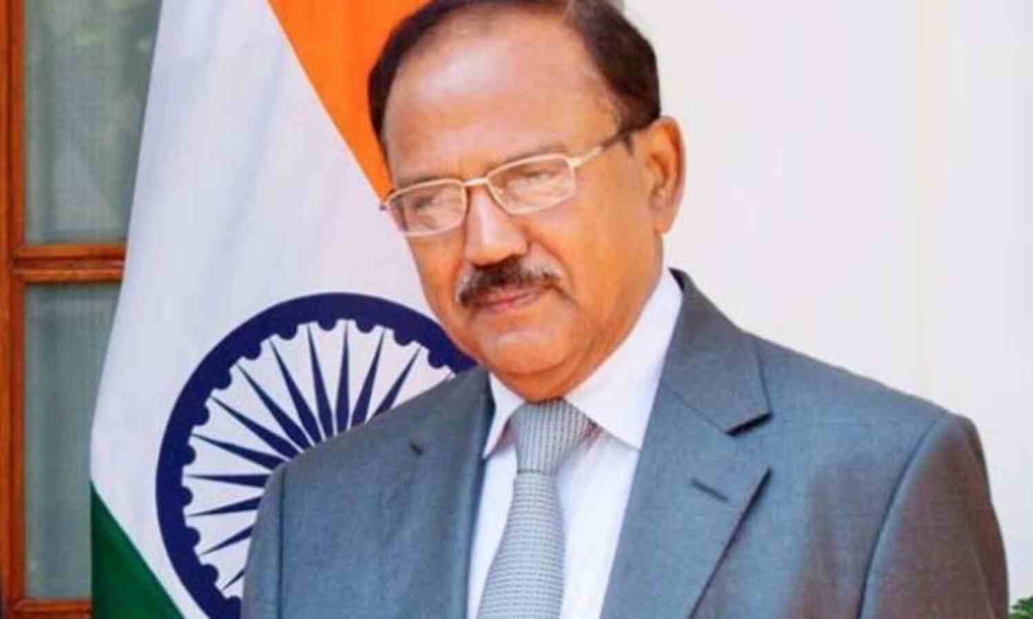 डोभाल ने चीन के शीर्ष सीपीसी अधिकारी के साथ की बातचीत डोभाल ने चीन के शीर्ष सीपीसी अधिकारी के साथ की बातचीत