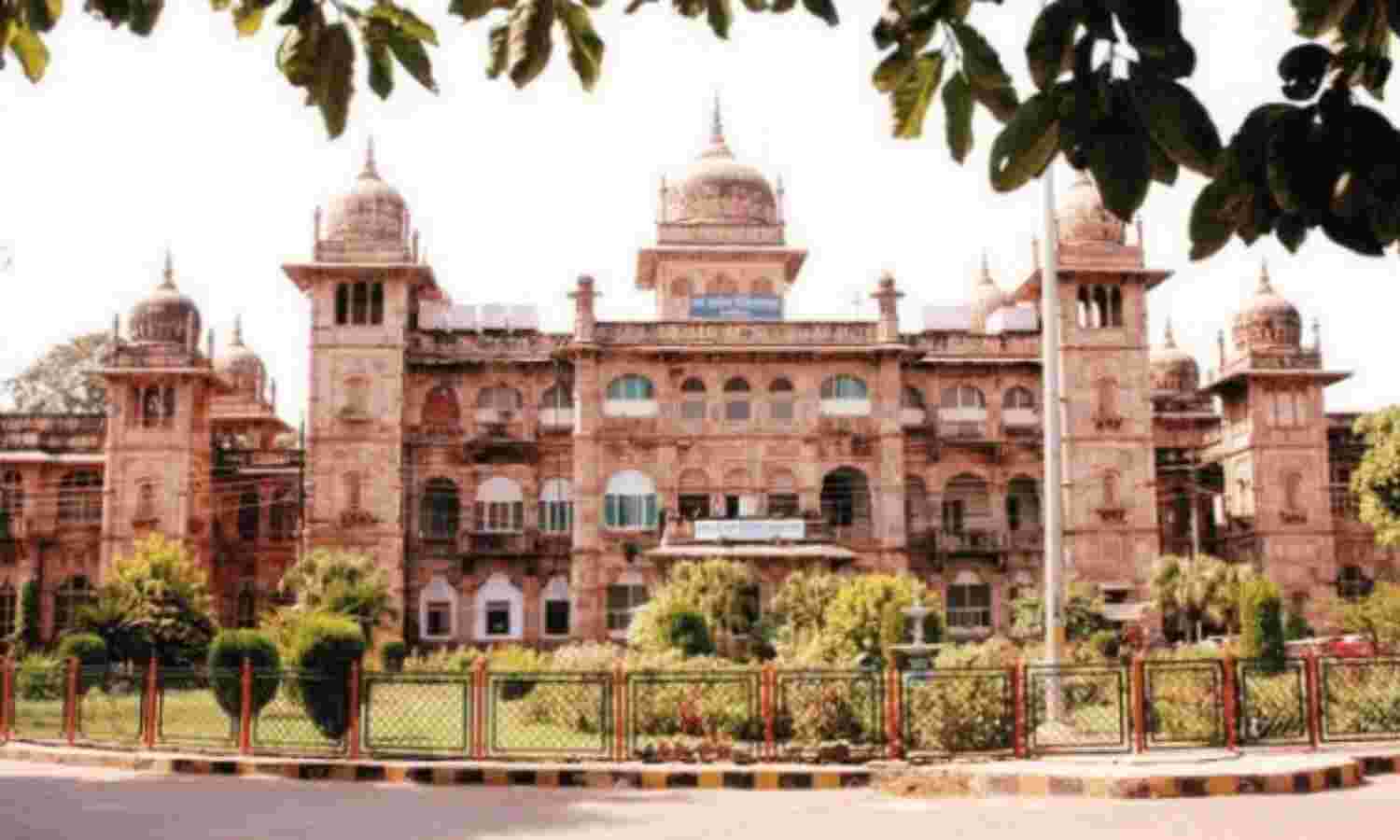 जयारोग्य में मरीजों के साथ दलाली