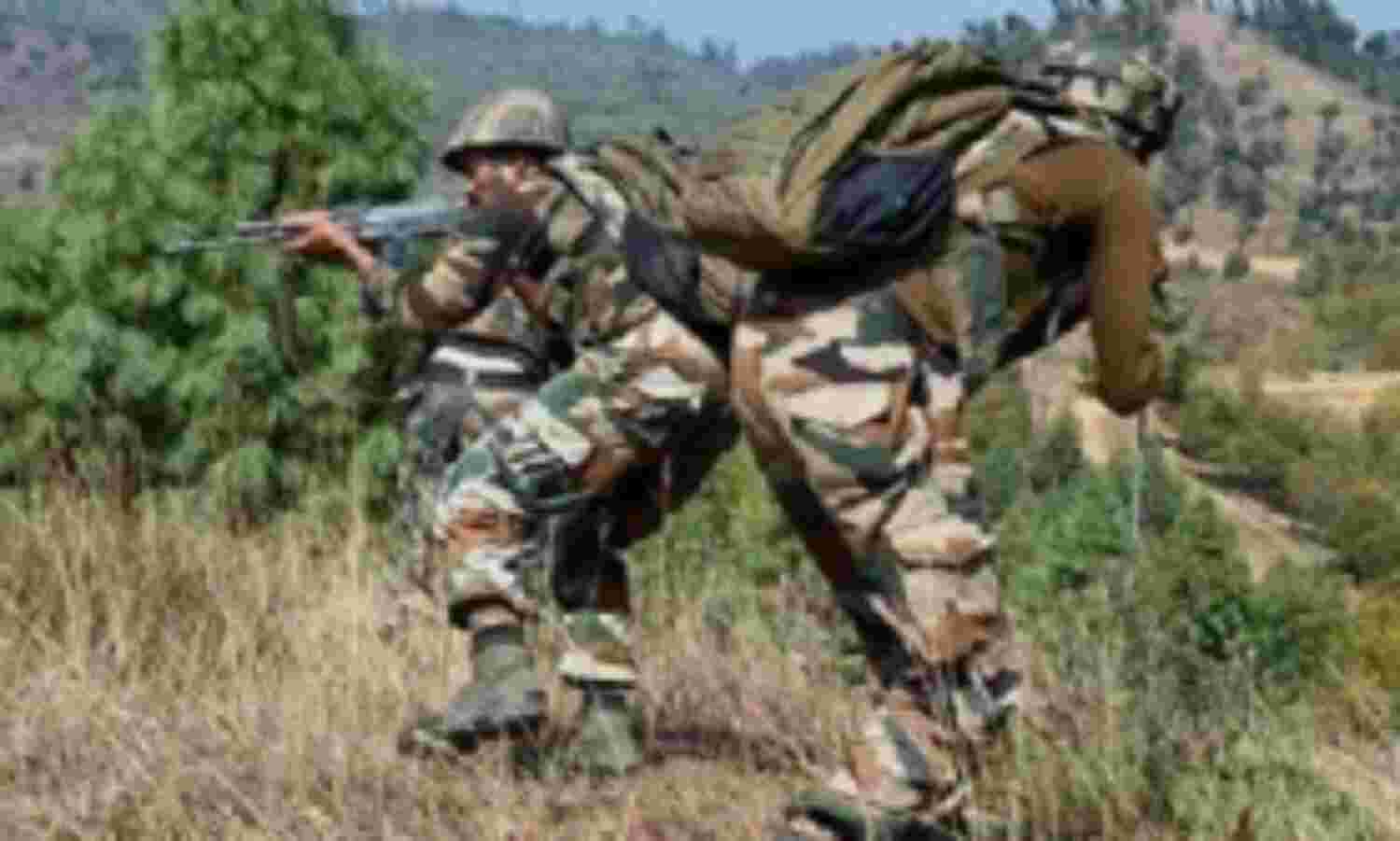 जम्मू-कश्मीर: सुरक्षा बलों ने फिर जिंदा पकड़ा पाकिस्तानी आतंकी, मुठभेड़ में 3 ढेर