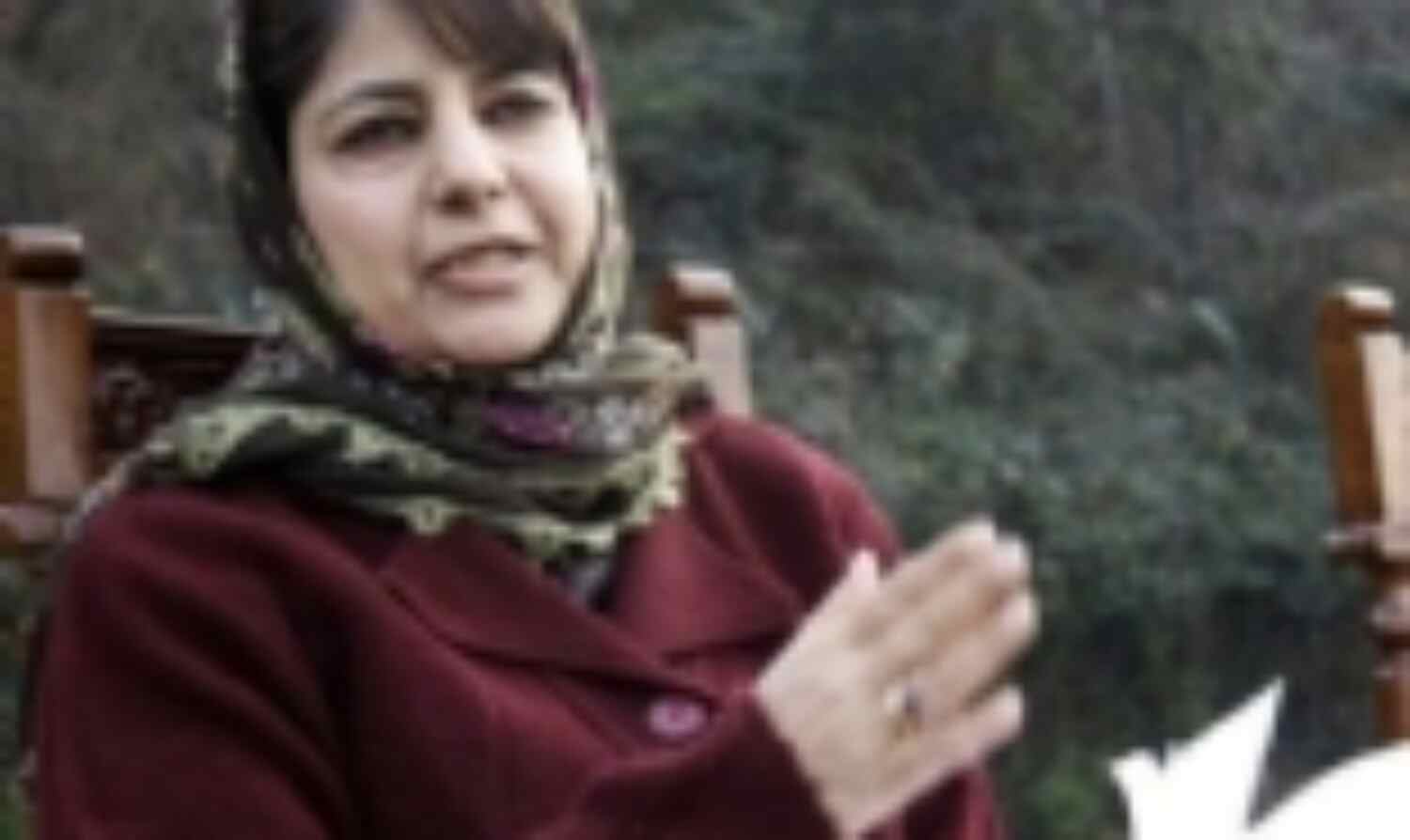 जम्मू-कश्मीर:राज्यपाल ने पीडीपी-भाजपा को दी कल तक की मोहलत जम्मू-कश्मीर:राज्यपाल ने पीडीपी-भाजपा को दी कल तक की मोहलत