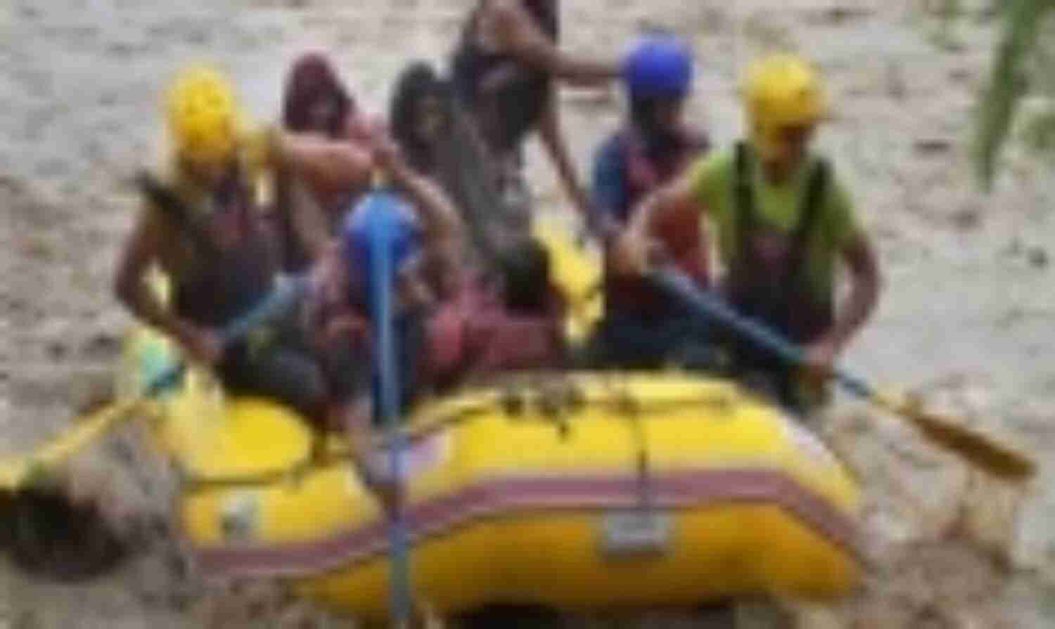 जम्मू-कश्मीर में बाढ़ का कहर, राहत-बचाव कार्य जारी