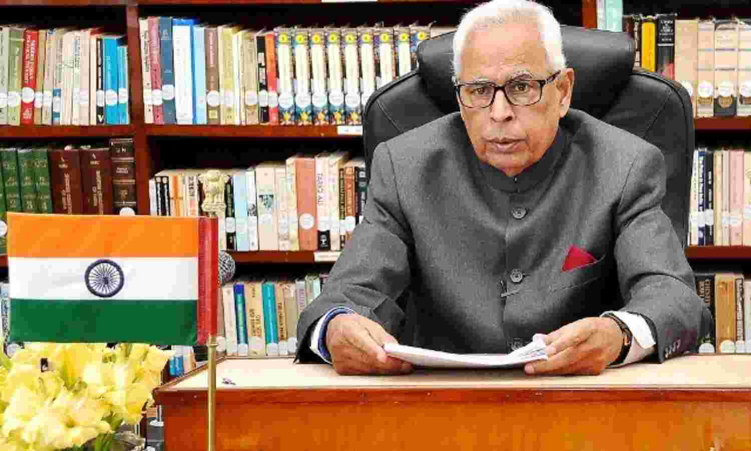 जम्मू कश्मीर के राज्यपाल ने सेवामुक्ति के लिए केंद्र से लगाई गुहार