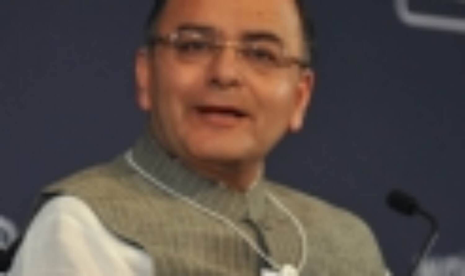 जेटली ने पेश किया सरकार का पहला आर्थिक सर्वेक्षण जेटली ने पेश किया सरकार का पहला आर्थिक सर्वेक्षण