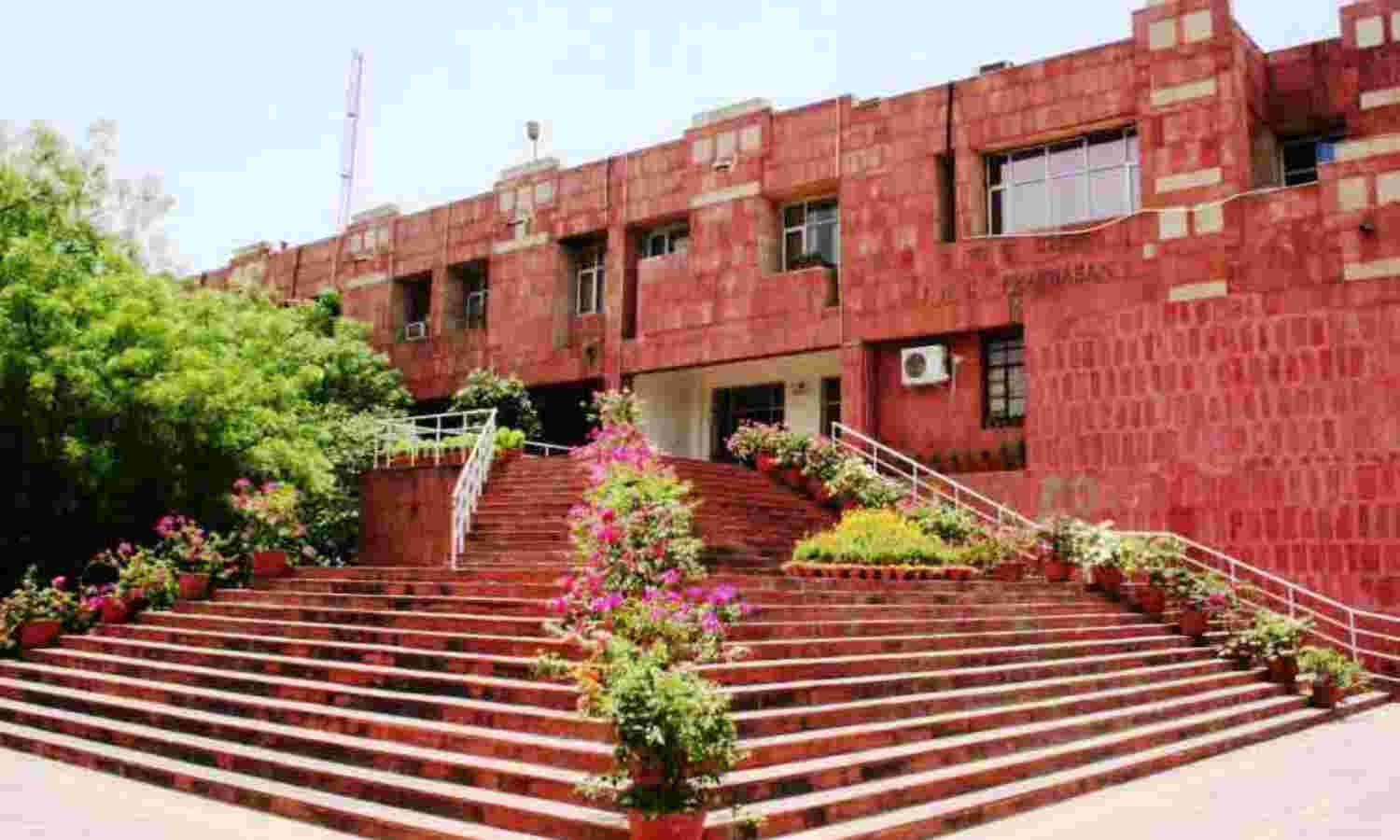 जेएनयू में एमफिल और पीएचडी में दाखिले पर सिंगल बेंच के फैसले पर हाईकोर्ट की रोक जेएनयू में एमफिल और पीएचडी में दाखिले पर सिंगल बेंच के फैसले पर हाईकोर्ट की रोक