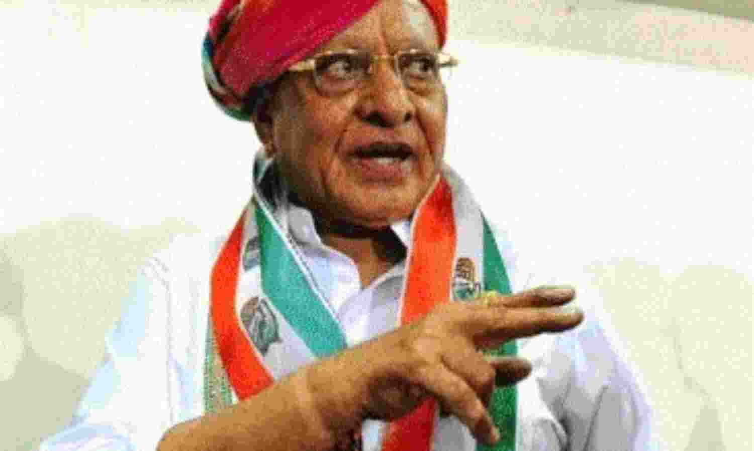 गुजरात कांग्रेस : शंकर सिंह वाघेला ने कहा - कांग्रेस ने 24 घंटे पूर्व ही पार्टी से निष्कासित किया