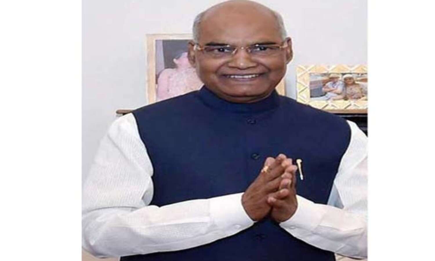 कोबिंद के पैतृक गांव की बिजली गुल, जेनरेटर मंगा ग्रामीणों ने मनाया जीत का जश्न कोबिंद के पैतृक गांव की बिजली गुल, जेनरेटर मंगा ग्रामीणों ने मनाया जीत का जश्न