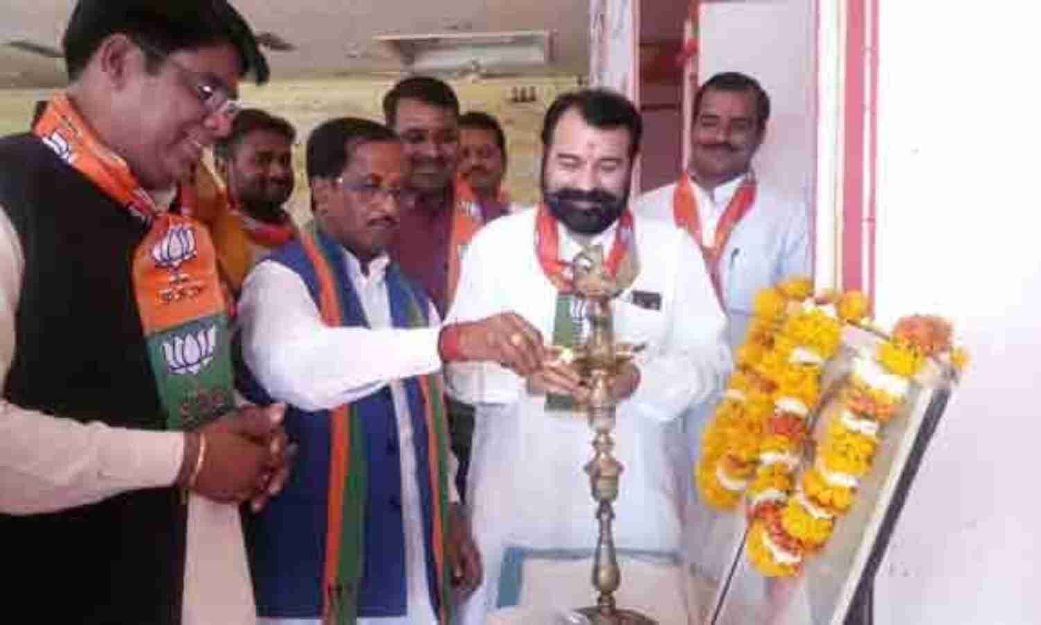 कार्यकर्ता पार्टी के विचार और अवधारणा को जानें