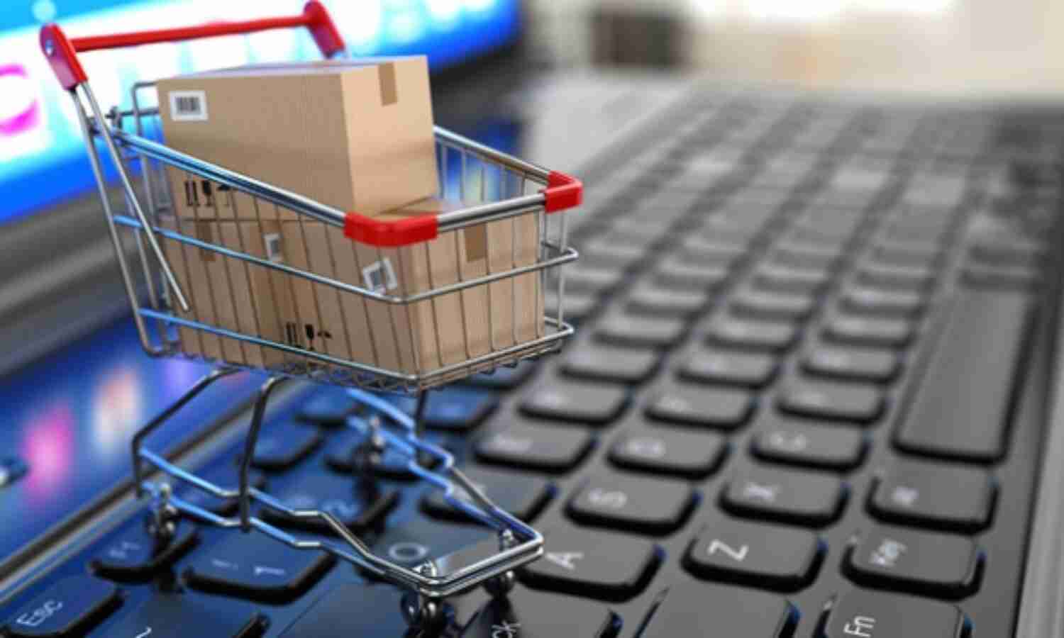 ऑनलाइन खरीदी पर मिल रही भारी छूट