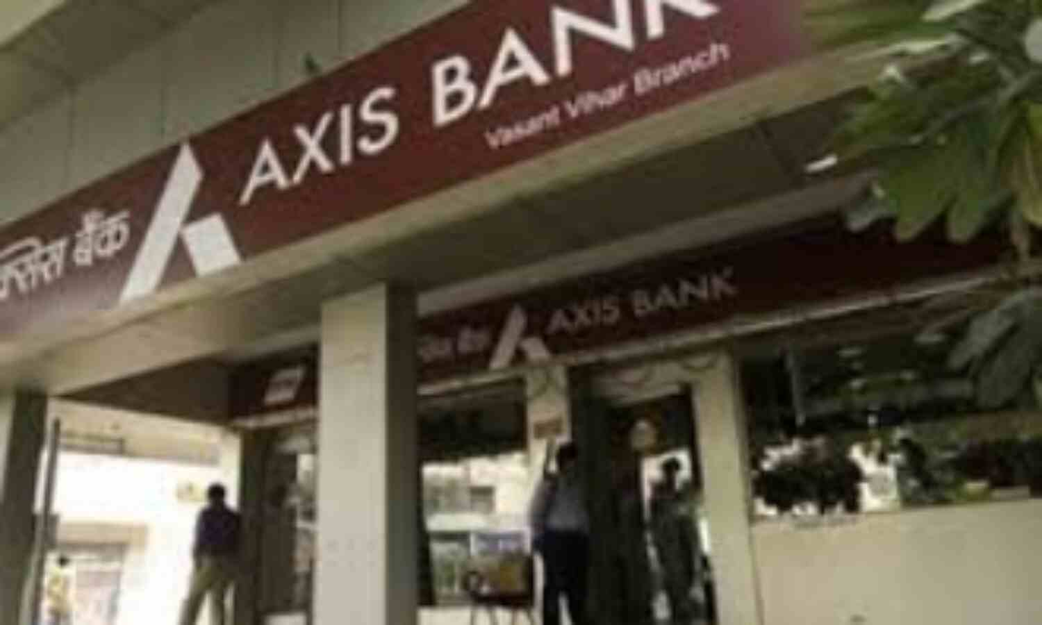 उत्तर भारत की सबसे बड़ी लूट, 22 करोड़ कैश उड़ाए