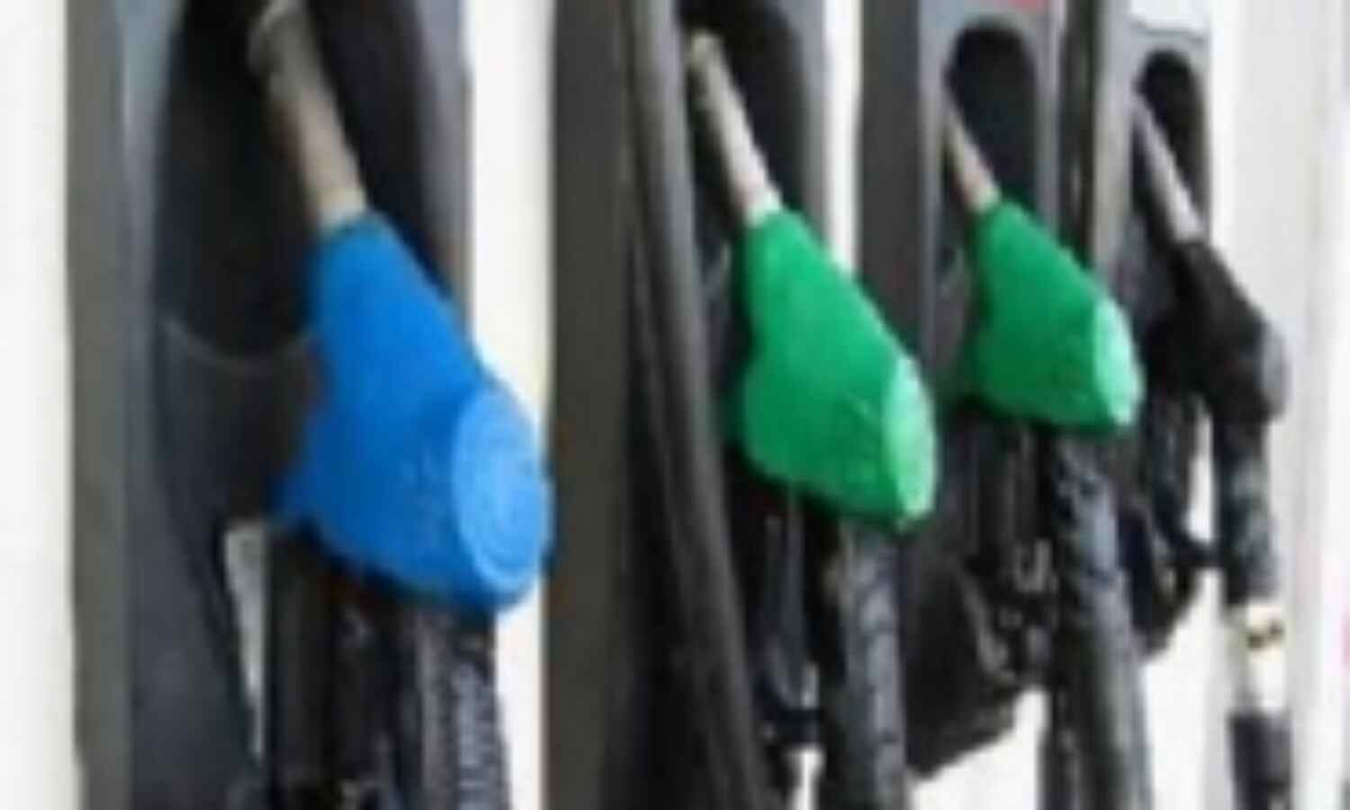 उत्तर प्रदेश चुनाव के बाद महंगा होगा पेट्रोल उत्तर प्रदेश चुनाव के बाद महंगा होगा पेट्रोल