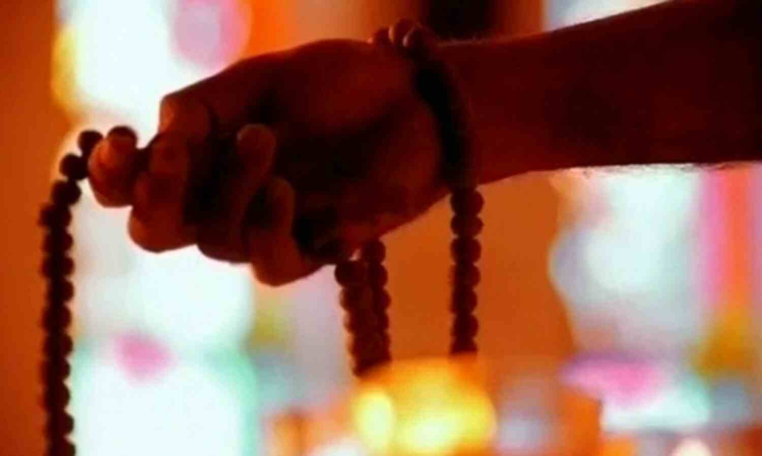 इस मंत्र का जाप करने से कभी नहीं होगी धन की कमी इस मंत्र का जाप करने से कभी नहीं होगी धन की कमी