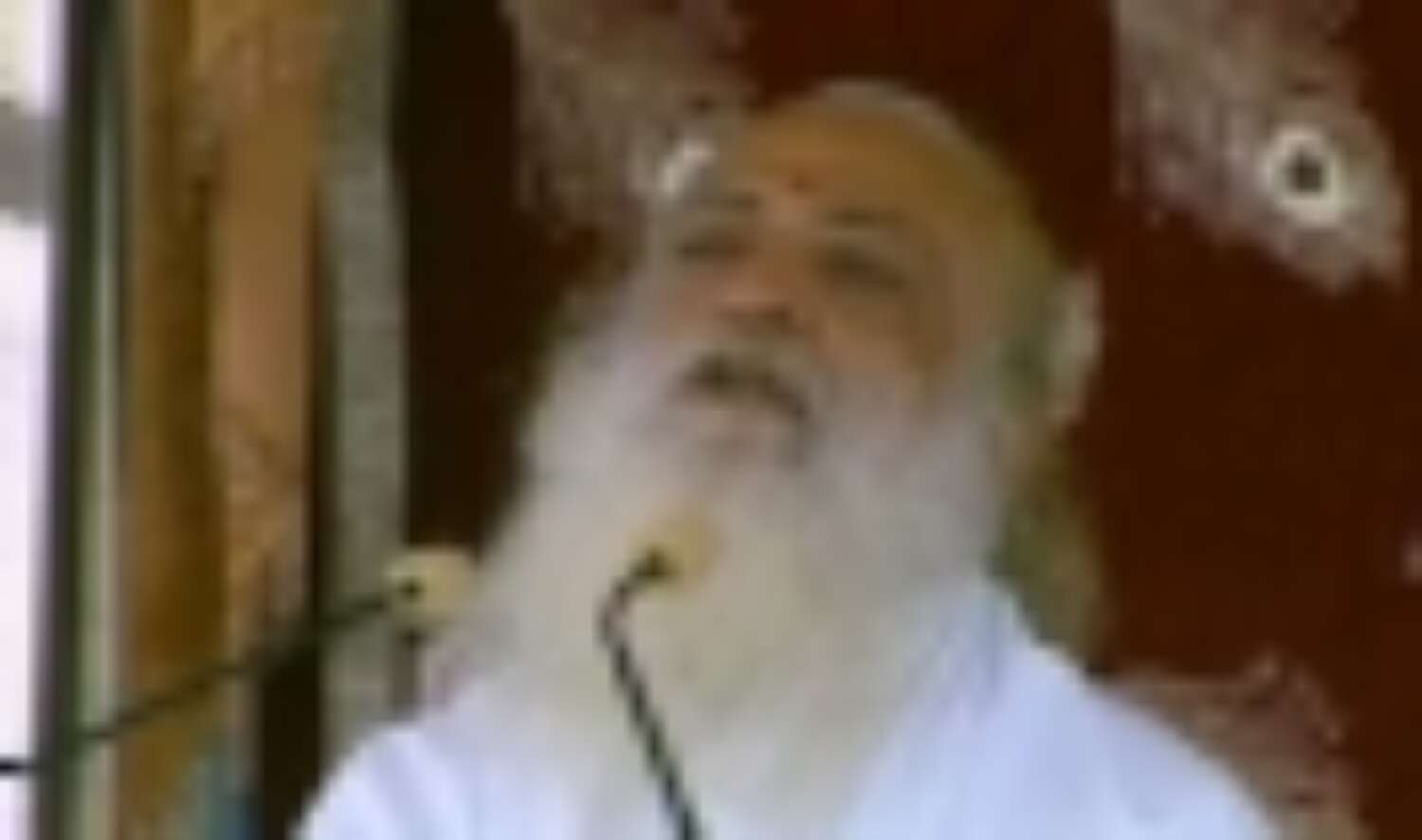 आसाराम बापू को पुलिस ने पूछताछ के लिये बुलाया