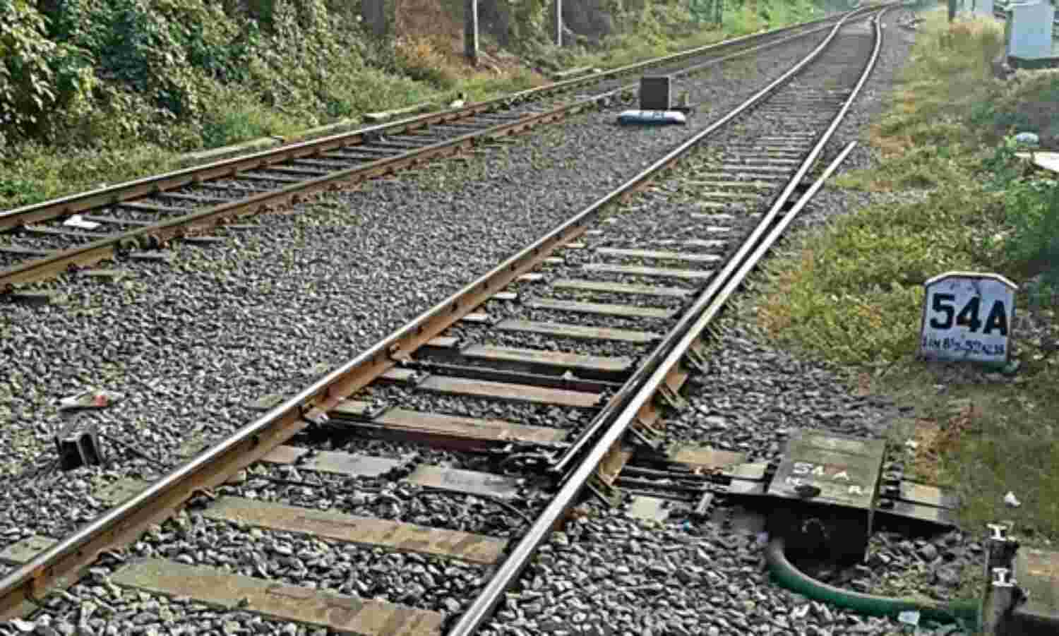 आरपीएफ ने रेलवे ट्रैक के किनारे बिछाया जाल