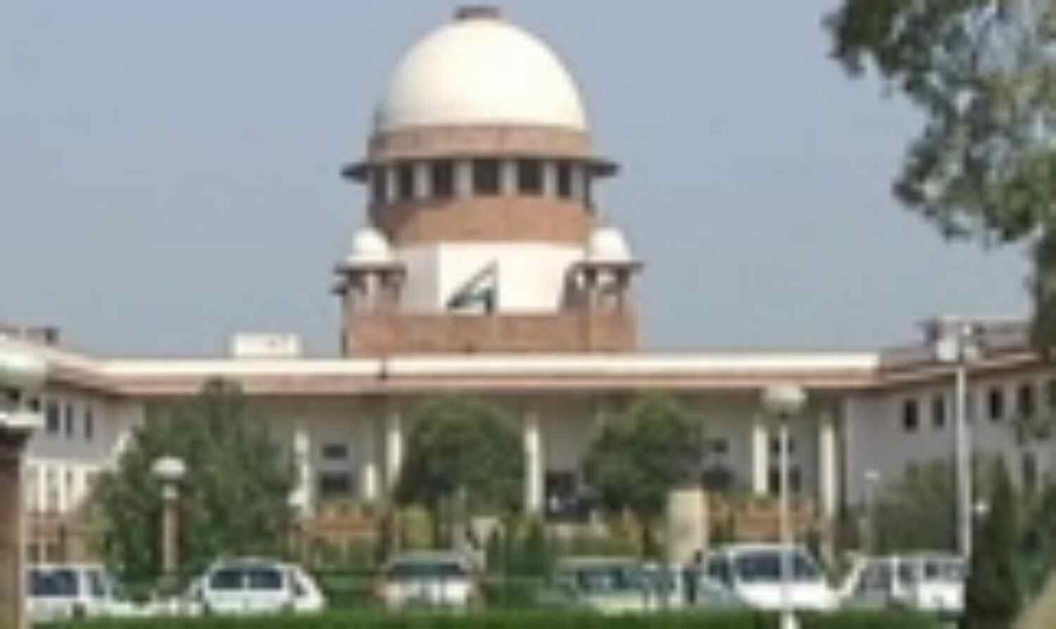 आधार कार्ड पर जोर क्यों दे रहे राज्य : सर्वोच्च न्यायालय