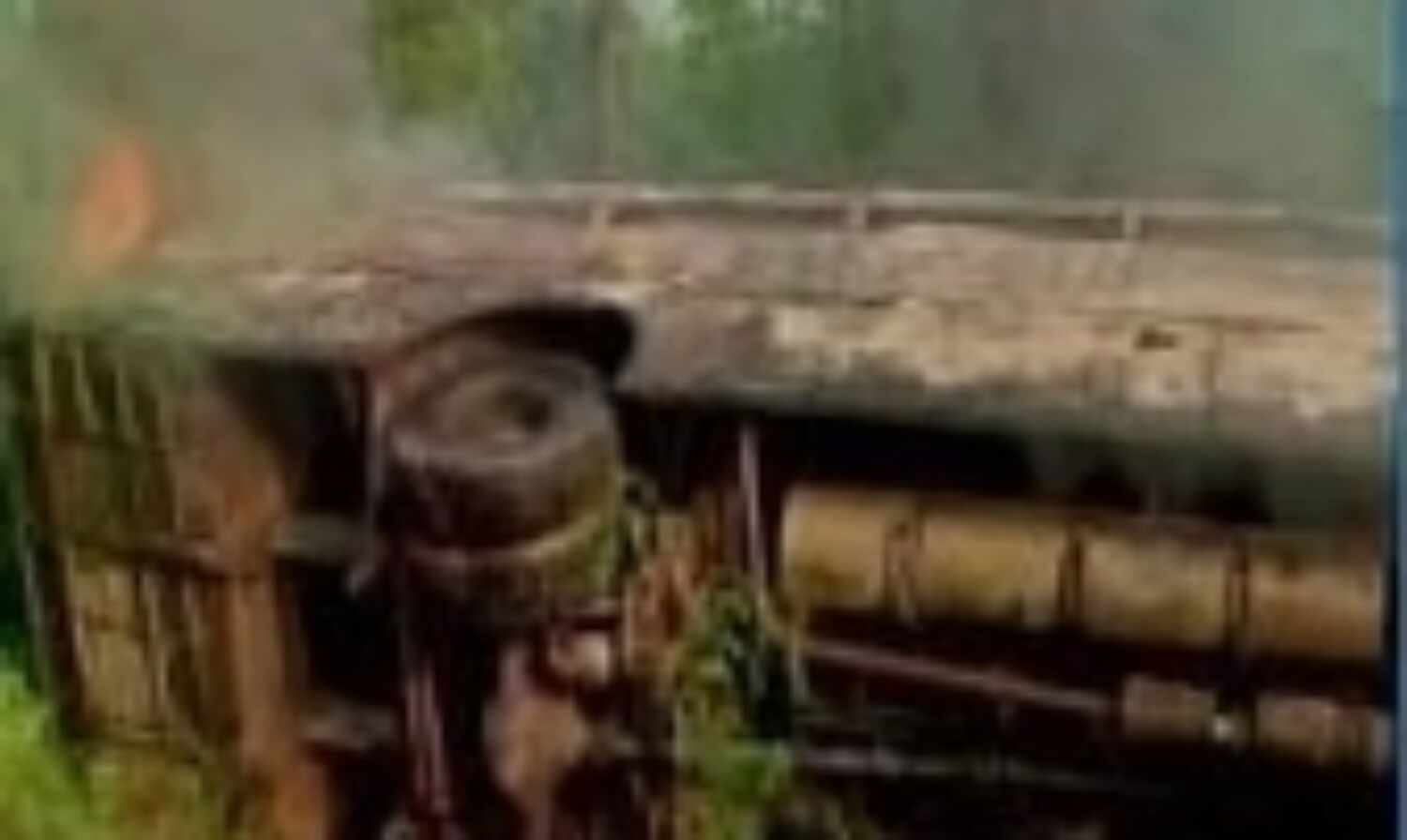 आंध्र प्रदेश में मिनी ट्रक-बस की भिड़ंत, 13 की मौत