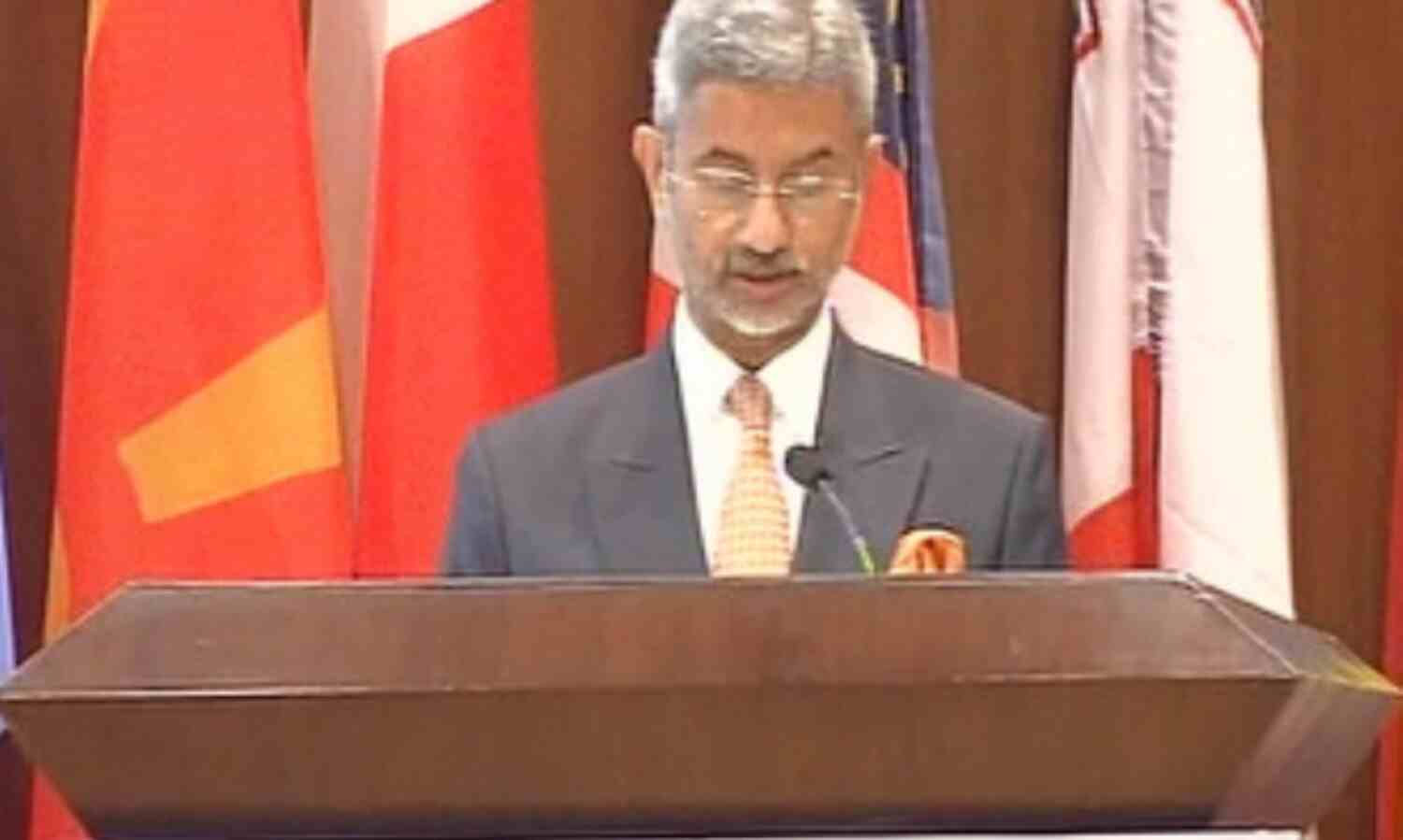 आतंकवाद एक अंतरराष्ट्रीय खतरा: जयशंकर आतंकवाद एक अंतरराष्ट्रीय खतरा: जयशंकर