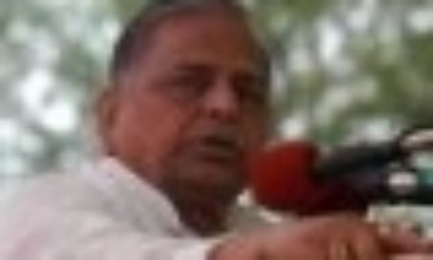 आडवाणी कभी झूठ नहीं बोलते: मुलायम सिंह