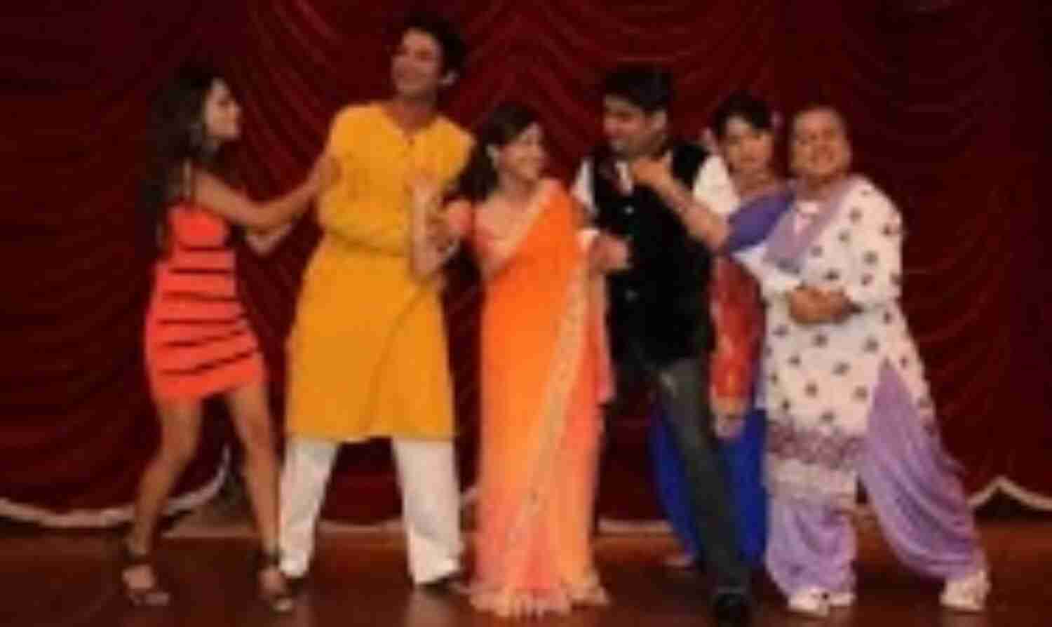 17 जनवरी को कॉमेडी नाइट्स में आखिरी बार दिखेंगे कपिल, फैंस में निराशा 17 जनवरी को कॉमेडी नाइट्स में आखिरी बार दिखेंगे कपिल, फैंस में निराशा