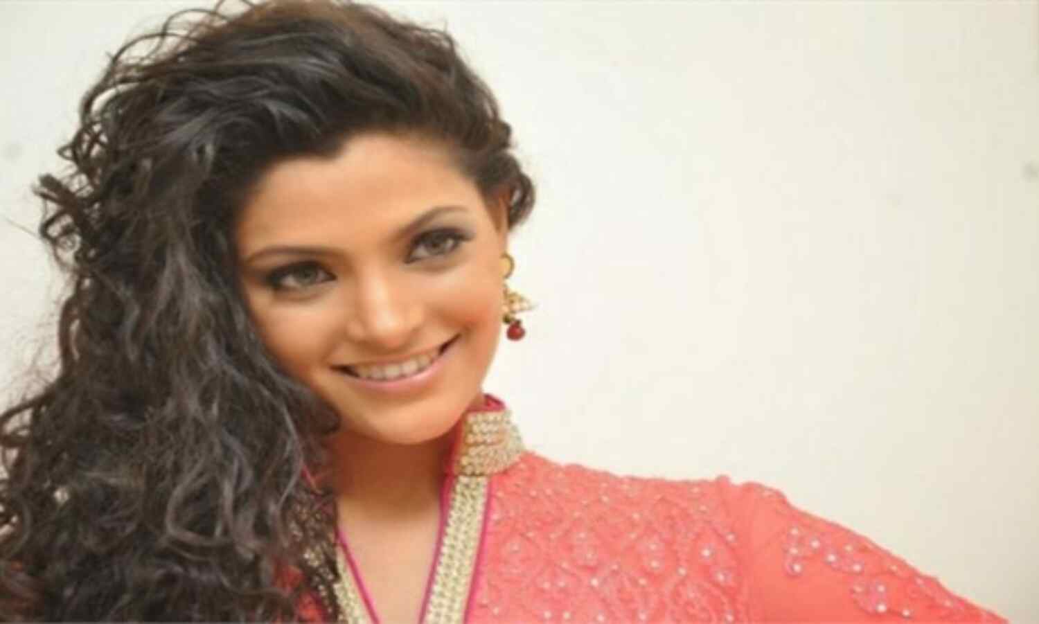 अक्षय कुमार से प्रेरित हैं सैयामी खेर