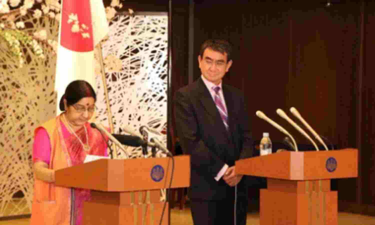 9वीं भारत-जापान रणनीतिक वार्ता में बोलीं सुषमा, हर मुद्दे पर है भारत-जापान की दोस्ती