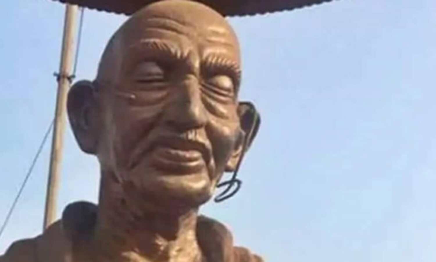 अब केरल में उपद्रवियों ने तोड़ी गांधी प्रतिमा