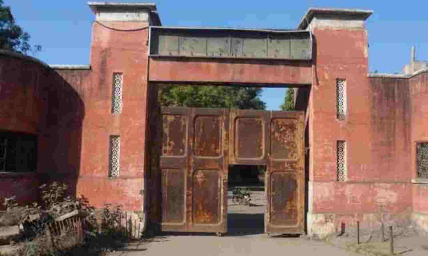 अब केवल नाम रह गया है जे.सी. मिल का, कपड़ा उत्पादन करने वाले हाथ हुए असहाय अब केवल नाम रह गया है जे.सी. मिल का, कपड़ा उत्पादन करने वाले हाथ हुए असहाय