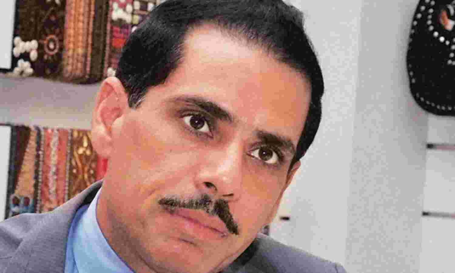 सीबीएसई पेपर लीक विवाद में कूदे वाड्रा, पूछा कौन लेगा जिम्मेदारी