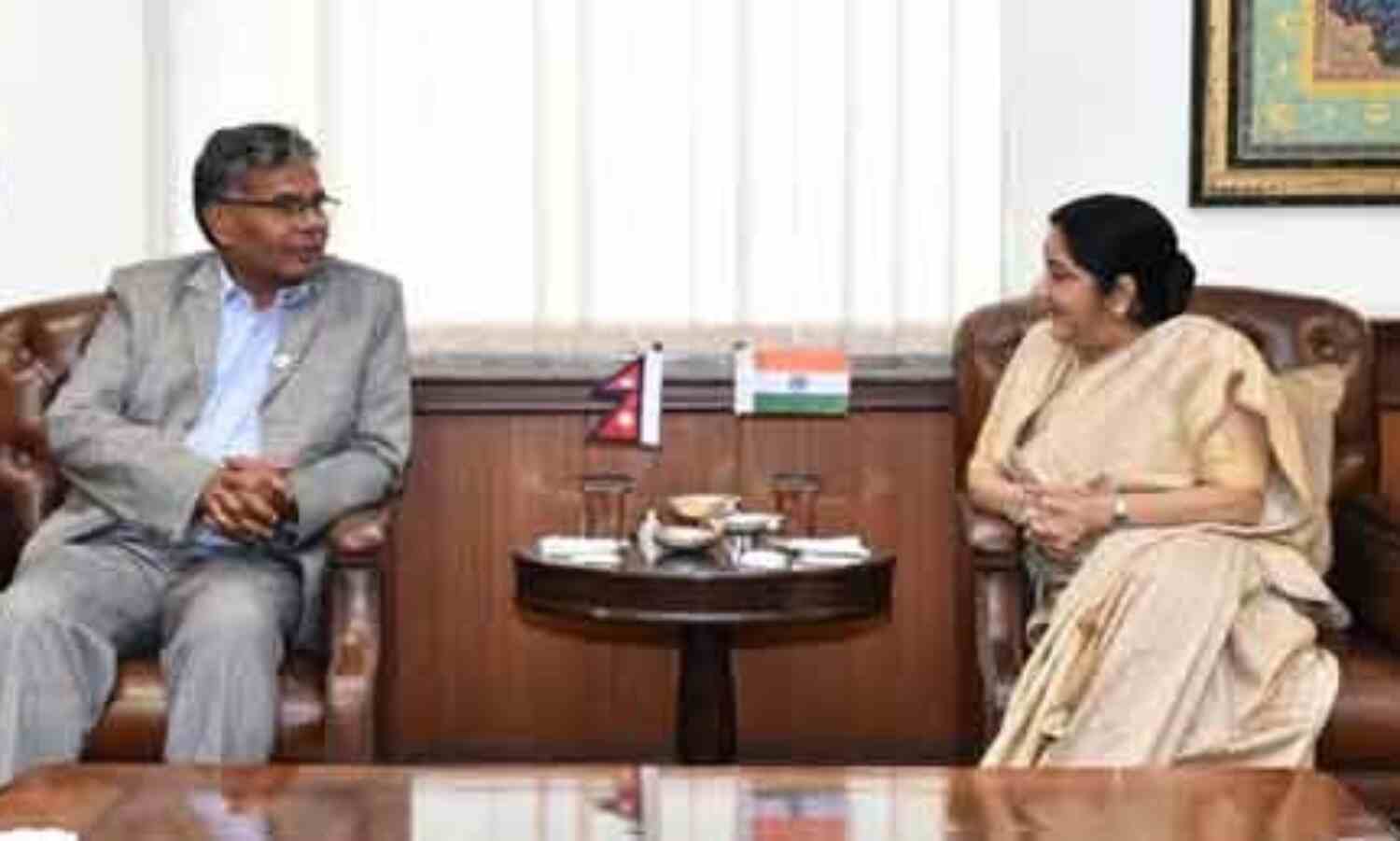सुषमा स्वराज से मिले नेपाल के उद्योग-वाणिज्य मंत्री