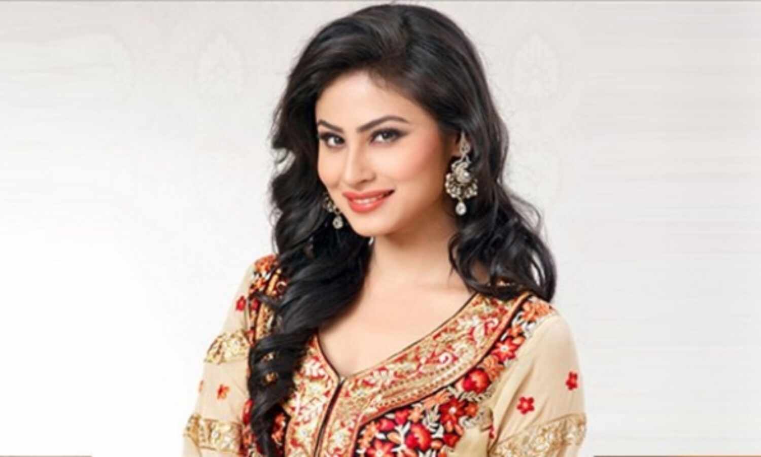 सलमान खान के साथ रोमांस करती नजर आ सकती हैं मौनी राय सलमान खान के साथ रोमांस करती नजर आ सकती हैं मौनी राय