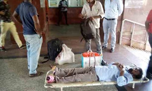 स्टेशन पर यात्री को नहीं मिलता प्राथमिक इलाज