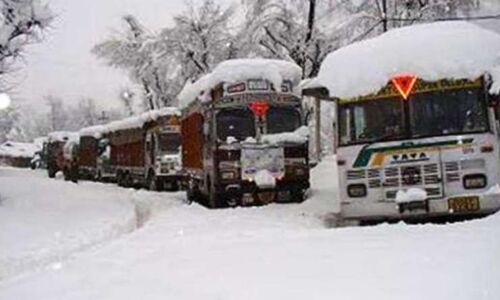 लगातार 4 दिन तक बंद रहने के बाद श्रीनगर-लेह राष्ट्रीय राजमार्ग खुला