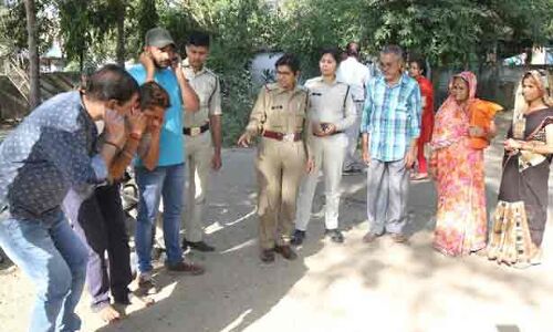 लक्ष्मीबाई कॉलोनी में मजनुओं के खिलाफ  चला अभियान