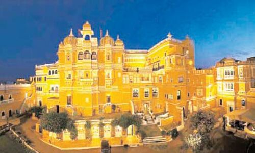 महल का मोह