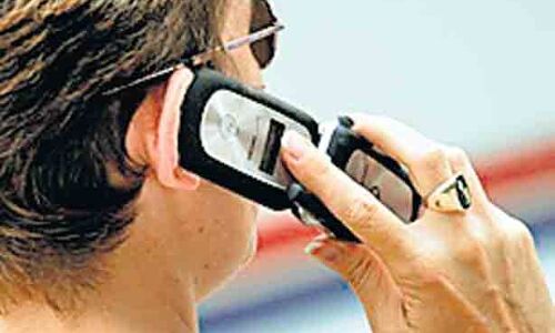 ब्रॉडबैण्ड और नेट सेवा बंद होने से लडखड़ाई आॅनलाइन सेवाएं