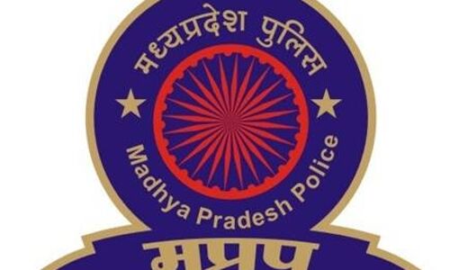 पुलिस ने पीटा तो युवक ने खाया जहर, आयोग ने मांगा जवाब