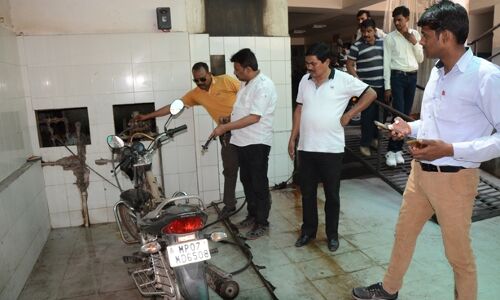 दिव्य सार्इं होन्डा पर निगम की कार्रवाई