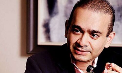 डीआरआई ने नीरव मोदी के खिलाफ मामला दर्ज किया