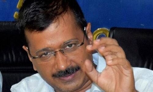 गडकरी और कपिल सिब्बल से भी केजरीवाल ने मांगी माफी
