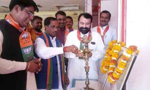 कार्यकर्ता पार्टी के विचार और अवधारणा को जानें