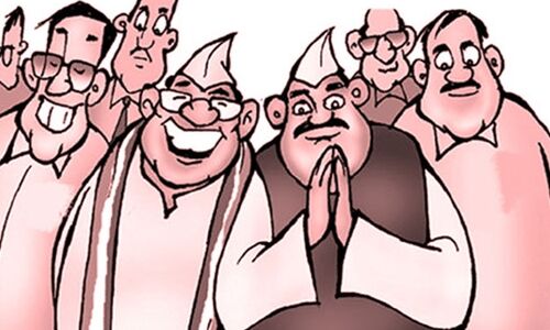 1700 सांसदों और विधायकों पर तीन हजार से ज्यादा मामले