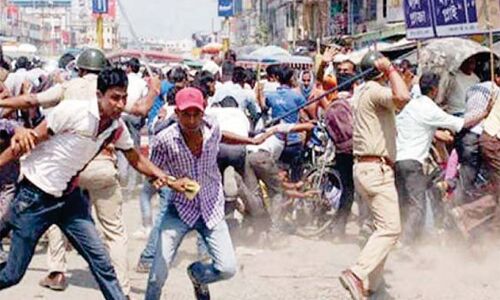 ...किस झूठ से हुआ हिंसा का तांडव ?